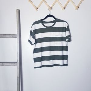 TIME AND TRU SHORT SLEEVE OLIVE AND WHITE SHIRT WITH POCKET SIZE MED